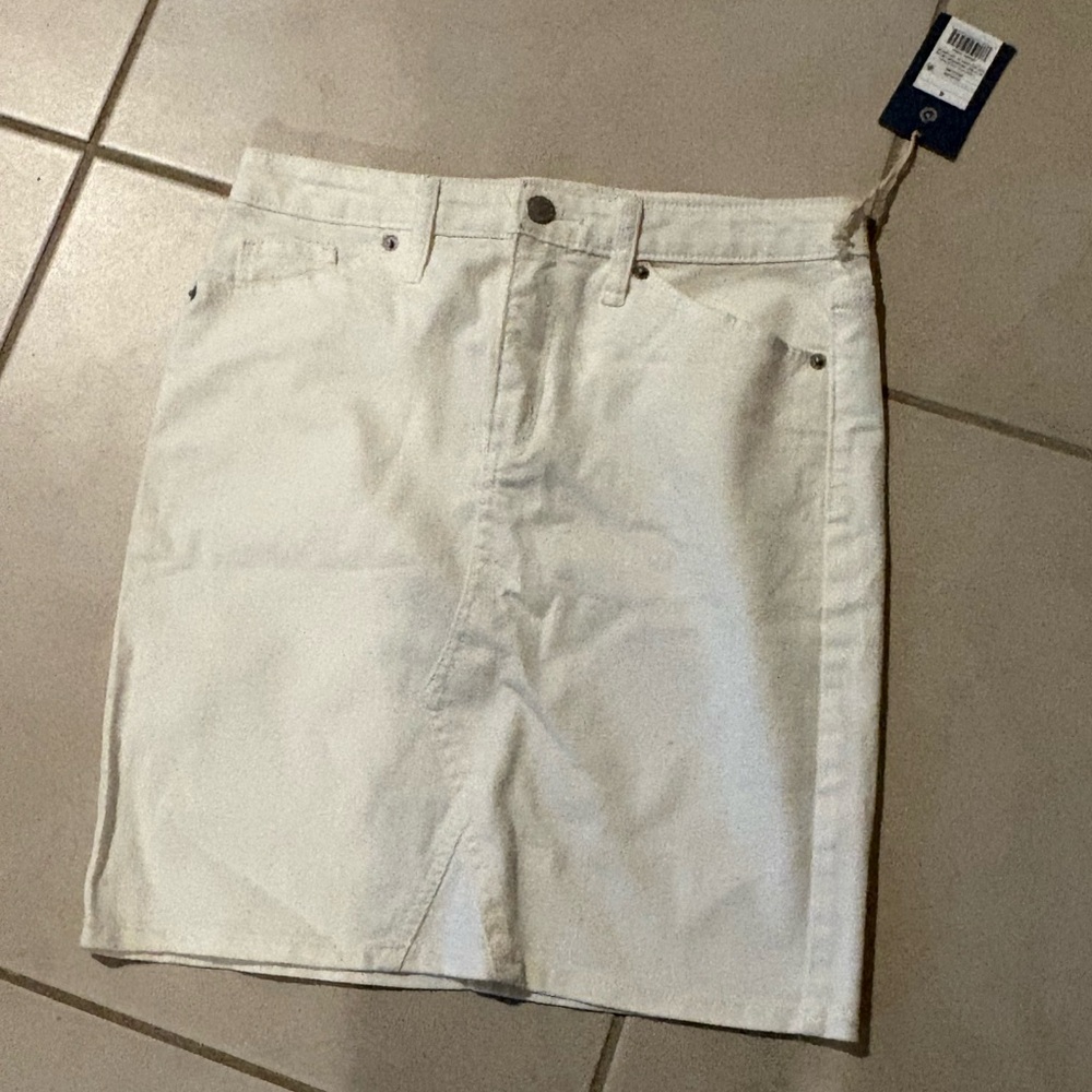 NWT sz 4 Jean skirt universal thread pencil skirt 671